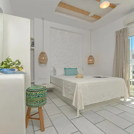Sofi 3* Naxos City
